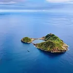 Prázdninový dům Casa Da Torre Vista Mar E Montanha, Perto Do Ilheu De Franca *