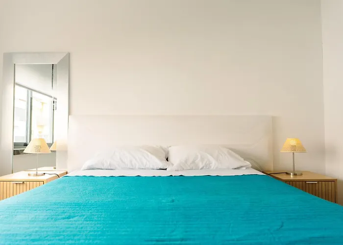 Casa Da Torre Vista Mar E Montanha, Perto Do Ilheu De Franca Holiday home