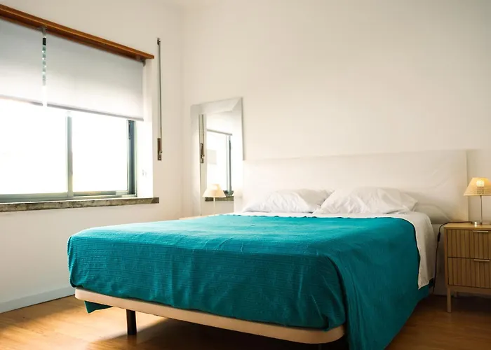 Casa Da Torre Vista Mar E Montanha, Perto Do Ilheu De Franca Holiday home