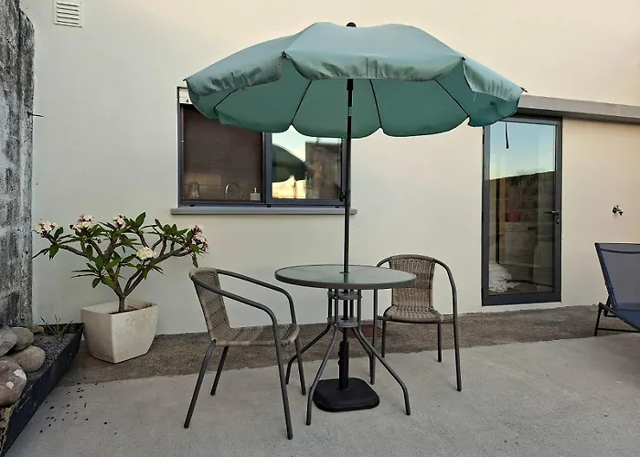 בית נופש Casa Da Torre Vista Mar E Montanha, Perto Do Ilheu De Franca וילה פראנקה דו קמפו