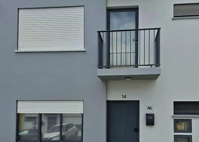 Casa Da Torre * 维拉弗兰卡杜坎普